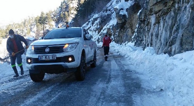 Alanya Gökbel Yaylası’nda kar esareti