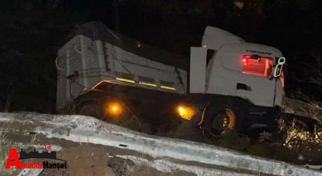 Melleç'te Trafik Kazası, Anamur - Gazipaşa Yolu 6 Saat Kapandı