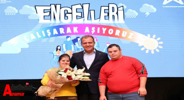 Mersin Büyükşehir’den engelleri kaldıran hizmetler