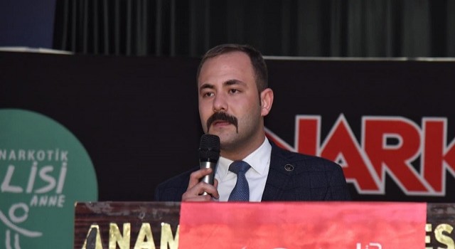 Anamur Ülkü Ocakları'ndan uyuşturucuyla mücadele konferansı