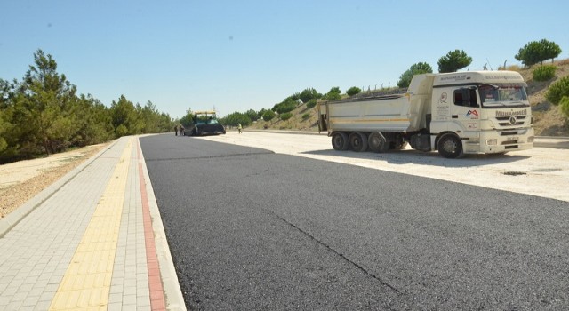 Büyükşehir, Kenti Konforlu Yollara Kavuşturuyor