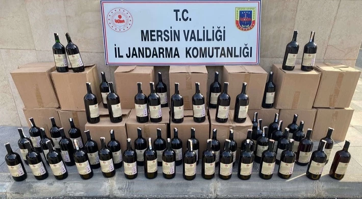 Jandarma 540 Litre Kaçak Alkollü İçkiye El Koydu