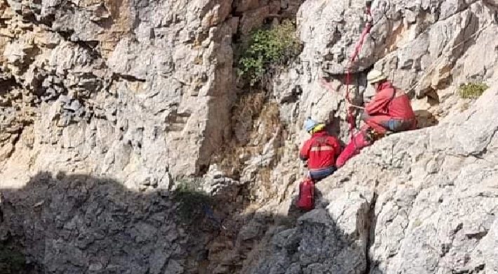 Anamur Morca mağarasında rahatsızlanan ABD'li dağcı Dickey'in tahliyesi sürüyor