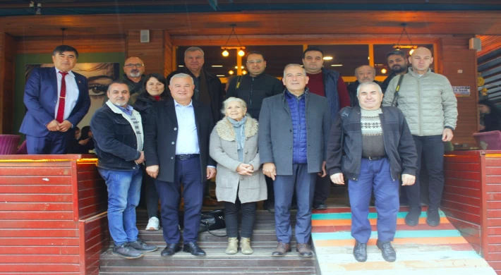 Belediye Başkan Adayı Durmuş Deniz, Basınla bir Araya Geldi