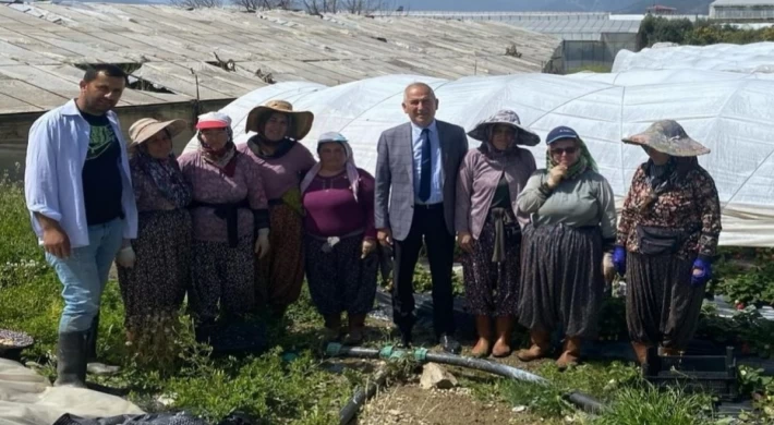 Başkan Deniz Mazbatayı Almadan Kadın İşçileri,Esnaf ve Vatandaşları Ziyaret Etti