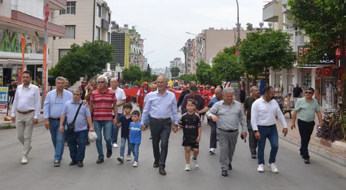 Başkan Deniz, 1 Mayıs Emek ve Dayanışma Coşkusuna Ortak Oldu