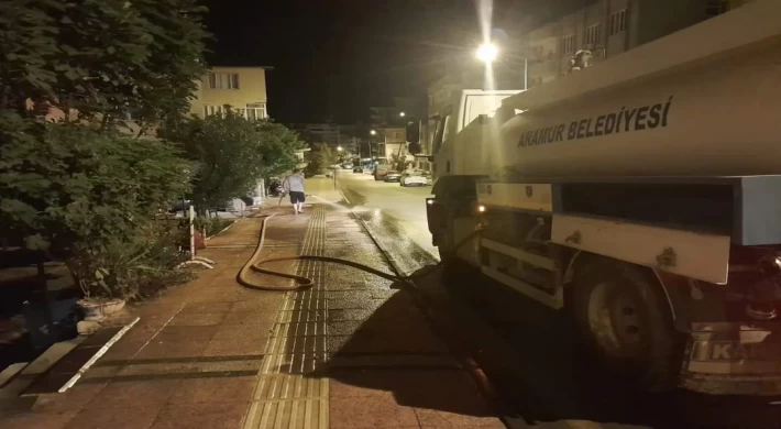 Anamur Belediyesi Gece Gündüz Çalışıyor