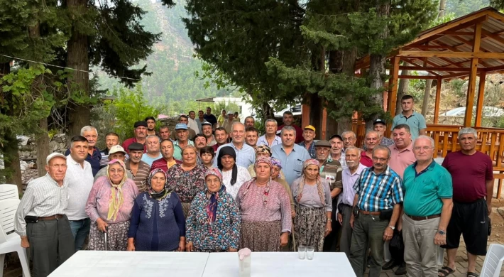 Başkan Deniz Boğuntu Mahallesi'nde Vatandaşlarla Bir Araya Geldi