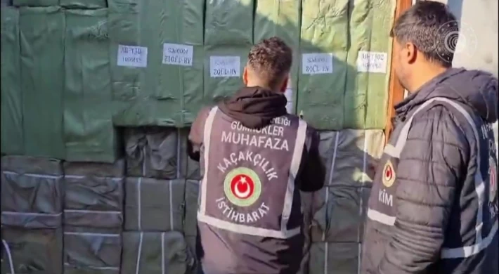 Mersin Limanı'nında Dev Gümrük Operasyonu. Onlarca Devlet Memuru Gözaltına Alındı