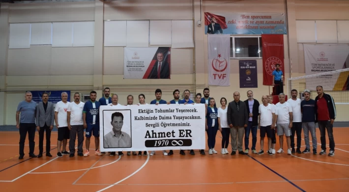 2025 Öğretmenler Günü Voleybol Turnuvası Anamur’da Başladı!
