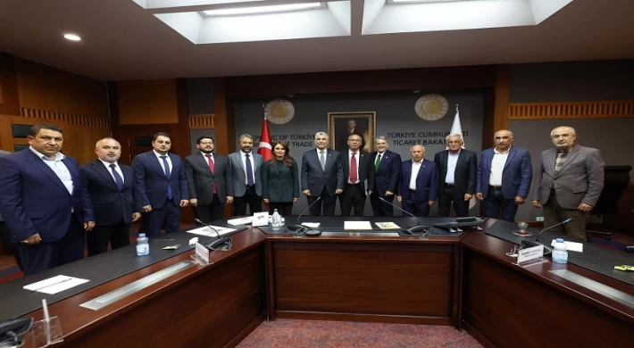 Ticaret Bakanı Ömer Bolat ile Yerli Muz Konusunda Kritik Görüşme: Muzda Gümrük Vergisi Artışı Talep Edildi