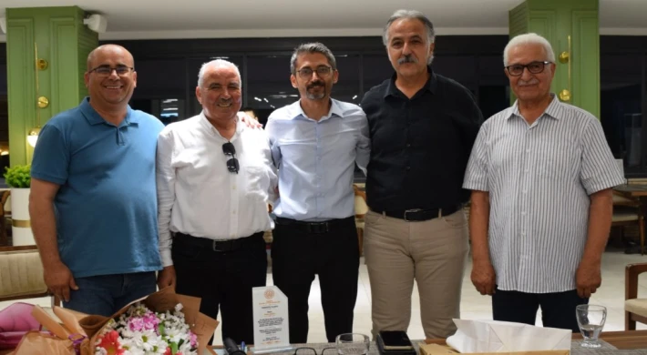 Anamur İlçe Milli Eğitim Müdürü Hasan Doğan, Önceki Dönem İlçe Millî Eğitim Müdürlerini Aynı Masada Buluşturdu