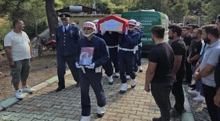 Anamur'da Kıbrıs Gazisi Abdurrahman Gümüş Son Yolculuğuna Uğurlandı