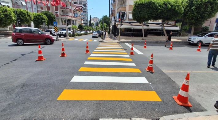 Büyükşehir’den Anamur’da yol seferberliği: merkez ve kırsal aynı anda yenileniyor
