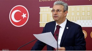 CHP'li Antmen: Toki Suriyelilere ev dağıtıyor