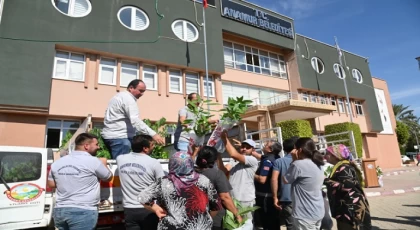 Anamur Belediyesi Geleneksel Fidan Dağıtım Programı Gerçekleştirildi