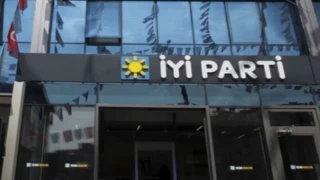 İYİ Partililerden istifa dalgası!