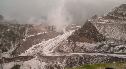 Anamur Şayvana Mevkiinde Dolu Etkili Oldu ! Etraf Beyaza Büründü