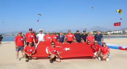 Bayrağımız Kulaçlarla Kıbrıs’a Yüzme Maratonu Düzelendi
