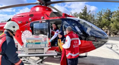 Gülnar'dan Mersin'e Umut Yolculuğu: 34 Haftalık Bebekler Helikopter Ambulansla Taşındı