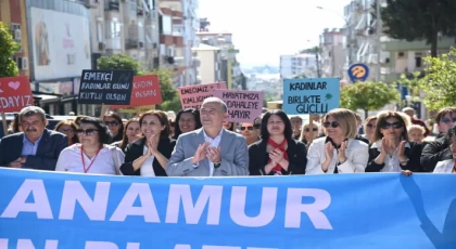 Anamur’da 8 Mart Dünya Emekçi Kadınlar Günü Yürüyüşü Düzenlendi