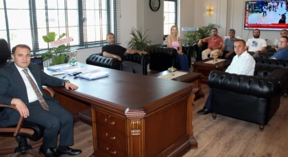 Esnaf Odası Başkanı Özkan Poçulu'dan Kaymakam Kemal Duru'ya Hayırlı Olsun Ziyareti