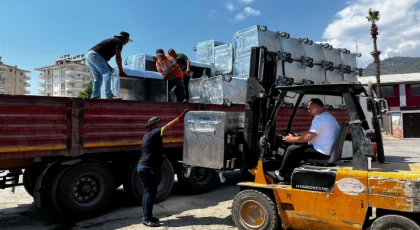 Başkan Deniz; "Temizlikte Çıtayı Yükseltiyor, Çöp Konteynerlerini Yeniliyoruz"