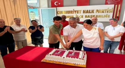 CHP’nin 102. Kuruluş Yıldönümü Anamur’da Coşkuyla Kutlandı..
