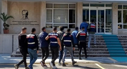 Bozyazı, Erdemli ve Akdeniz'de Jandarmadan Aranan Şahıslara Sıkı Takip: 5 Kişi Yakalandı