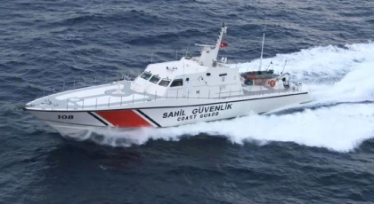 Trabzon'da Terk Edilmiş Balıkçı Teknesi Bulundu: Arama-Kurtarma Çalışması Başlatıldı