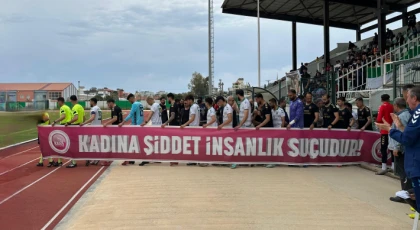 ANAMUR’DA FUTBOL SAHASINDA ANLAMLI MESAJ: KADINA ŞİDDETE KARŞI FARKINDALIK